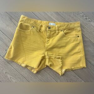 Carve Designs Oahu Short